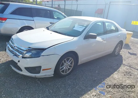 2012 Ford Fusion S z USA, uszkodzony, nr VIN 3FAHP0GAXCR362005